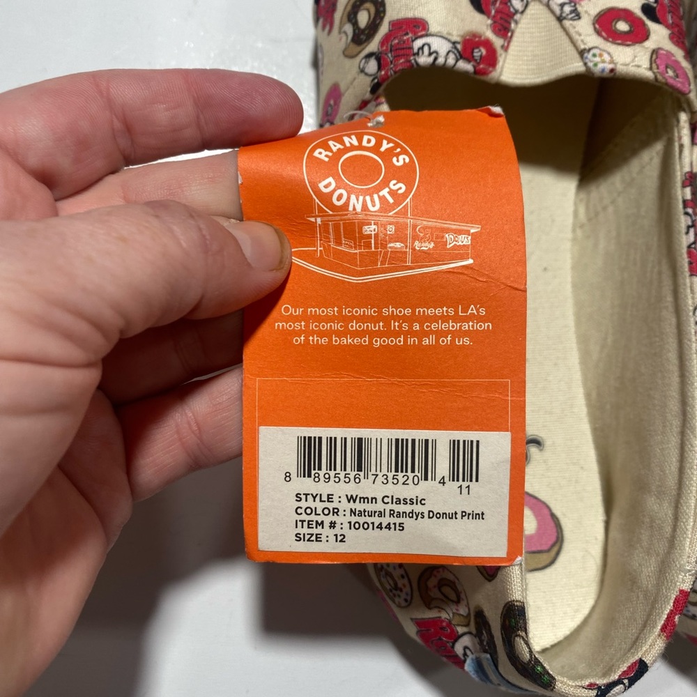 Tom’s Randy’s‎ Donuts Slip On Canvas Woman’s Shoes In The Color Natural NWT 12 - Picture 13 of 16